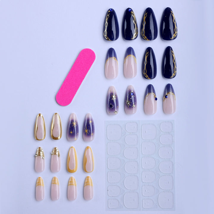 Artificial nails with elegant gold accents Kalsten