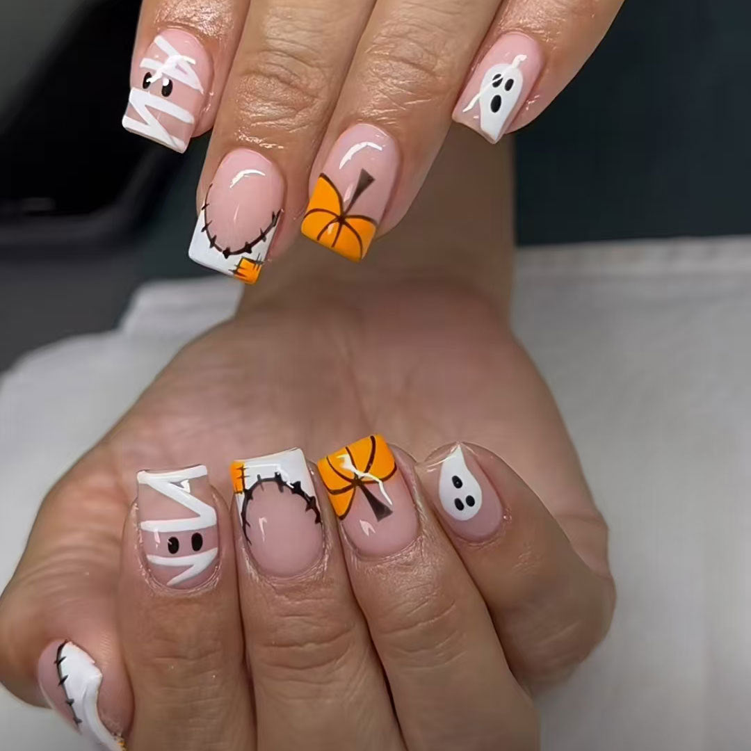 Artistic Halloween-Themed Nail Art Set