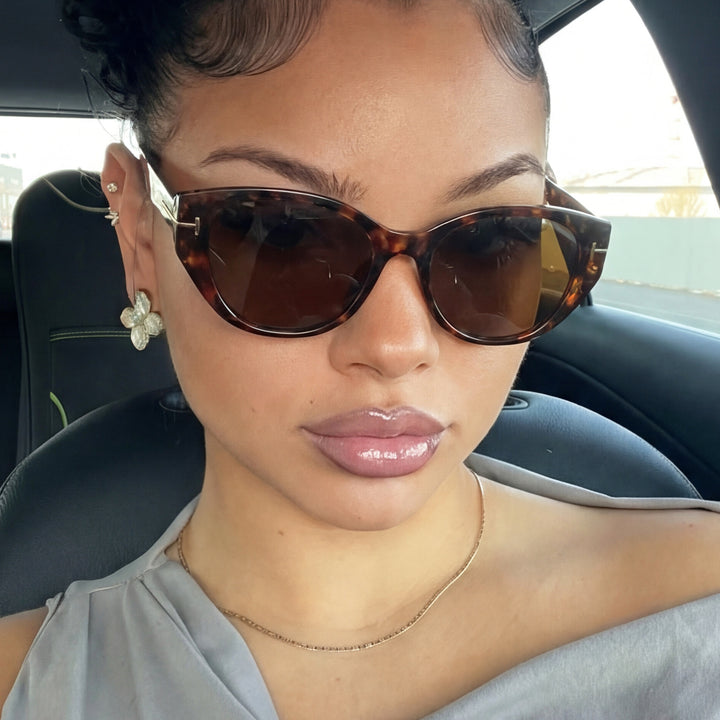 Women's Cat-Eye Sunglasses with Elegant Frame and Protective UV Filter Kalsten