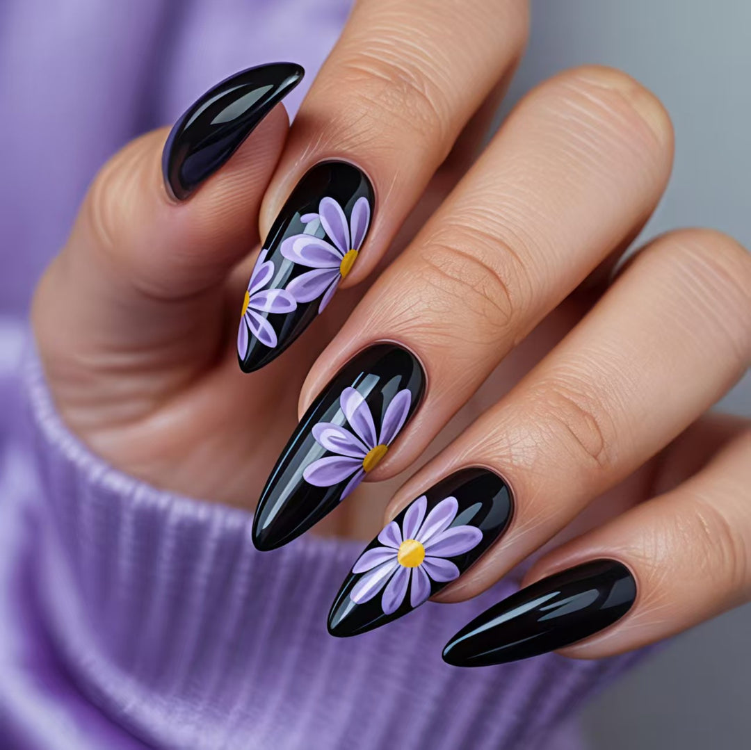 Artificial nails with floral patterns and elegant design Kalsten