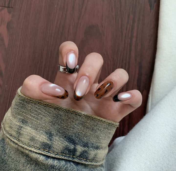 Artistic Ombre Press-On Nails with Creative Patterns Kalsten