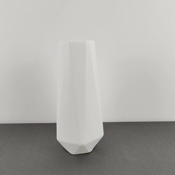 Modern Geometric Decorative Vase Kalsten