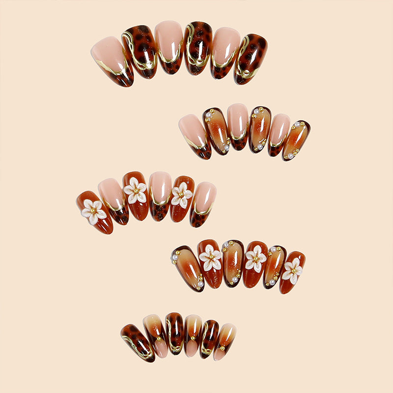 Elegant artificial nails with floral and animal motifs Kalsten