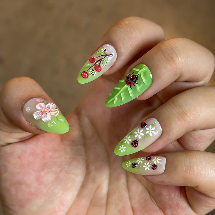 Botanical Themed Press-On Nail Kit Kalsten