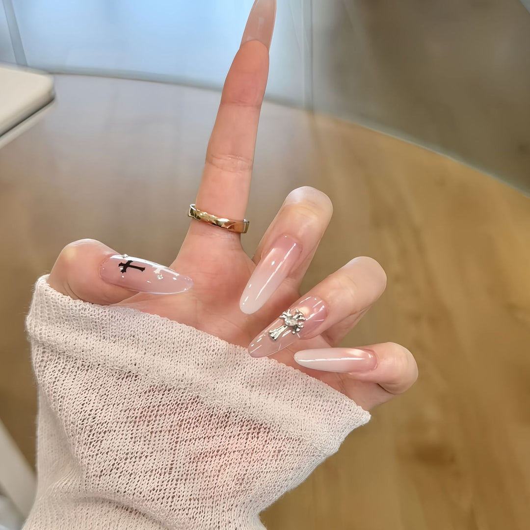 Elegant Artificial Nails with Creative Designs Kalsten