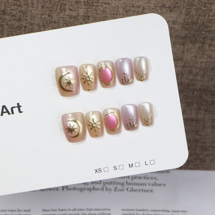 Decorative Nail Art with Gold Accents Kalsten