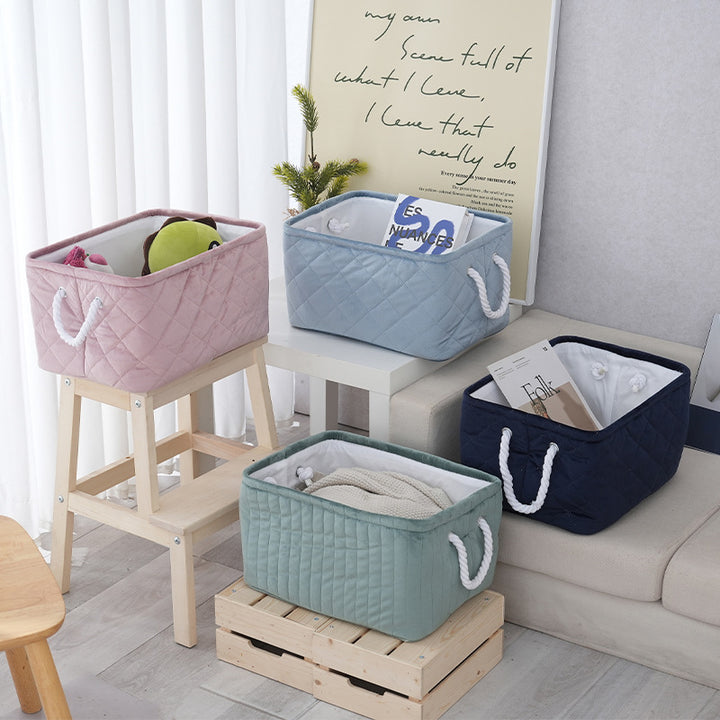 Storage container with handles Kalsten