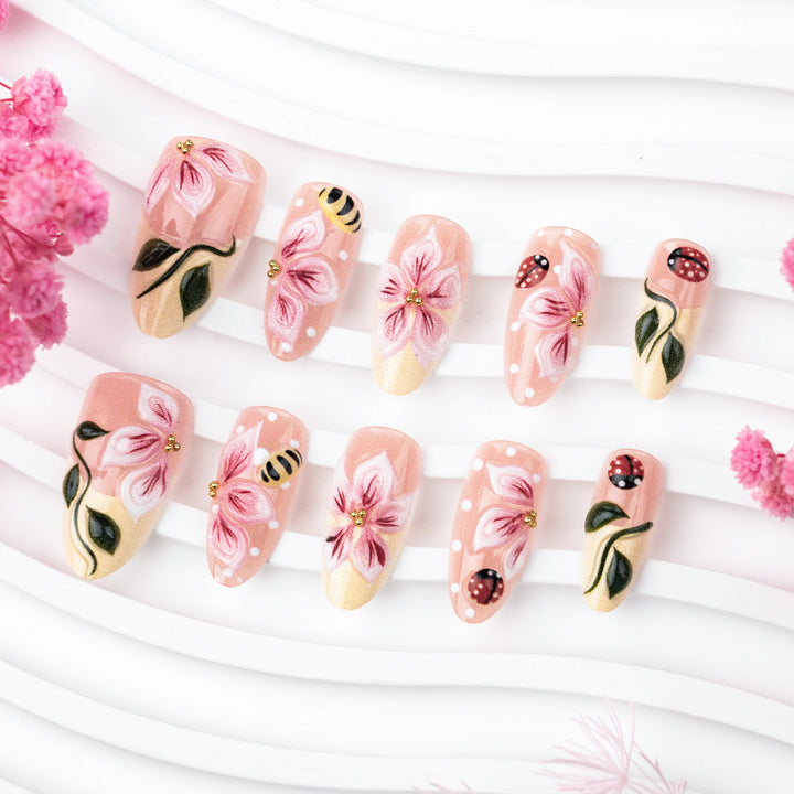 Floral Design Decorative Press-On Nail Set Kalsten