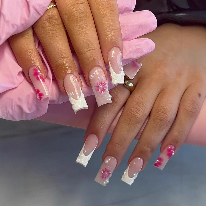 Nail art set with floral 3D decorations and pearl accents Kalsten