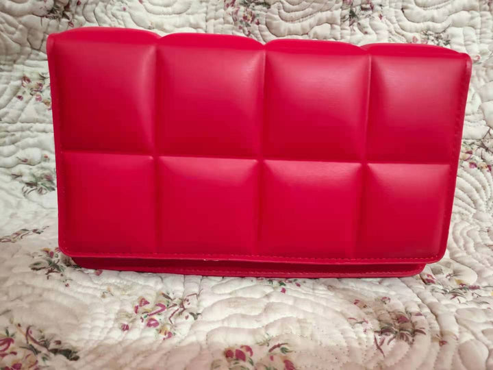 Modern Quilted Crossbody Bag