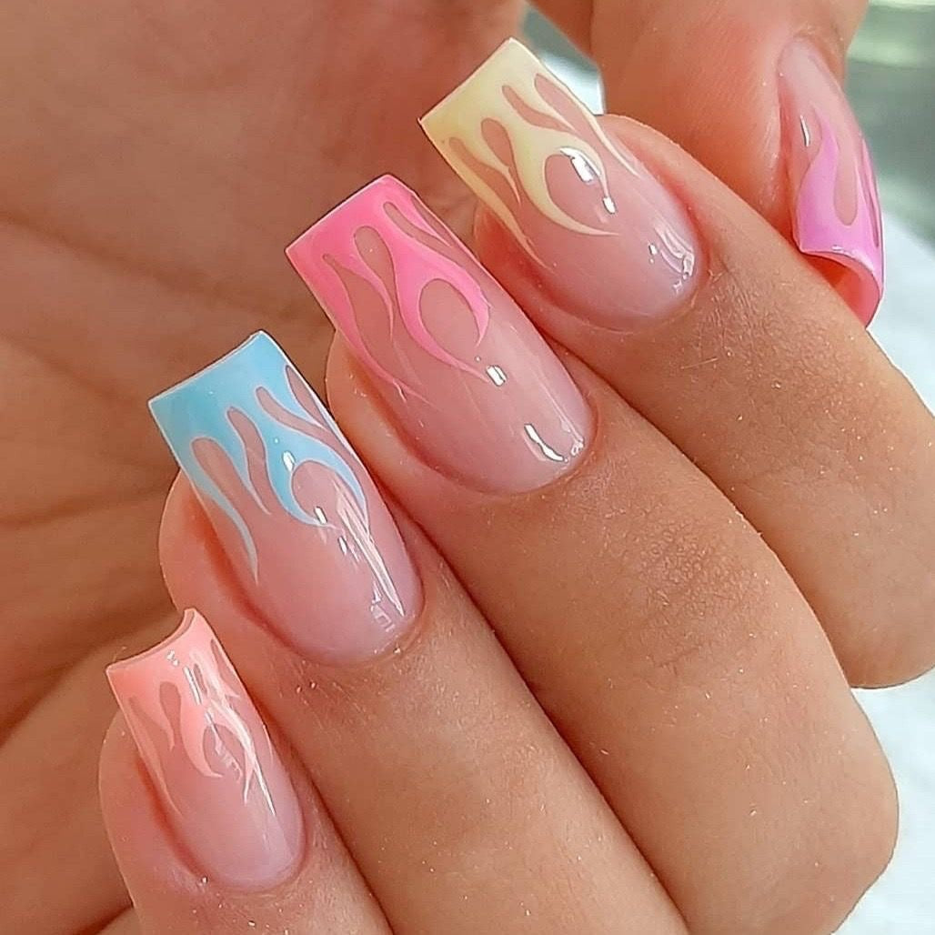 Nail art set with creative gradient and stylish flame details Kalsten