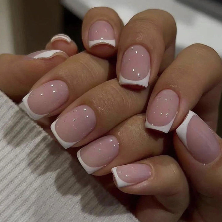Acrylic nail set with elegant French tips Kalsten
