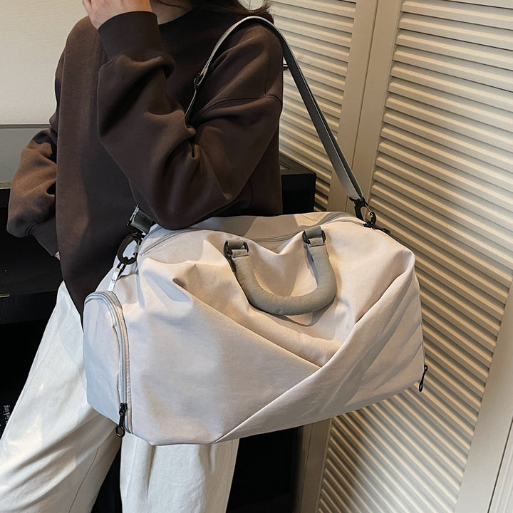 Sleek Minimalist Travel Duffel Kalsten