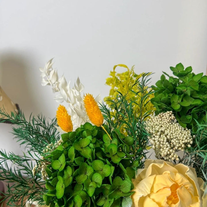 Premium Decorative Dried Flower Bouquet