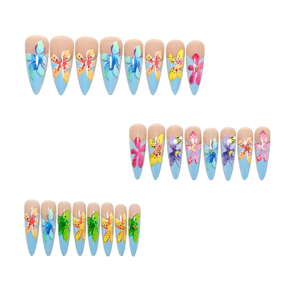 Artificial nails in a playful flower design with glittering accents Kalsten