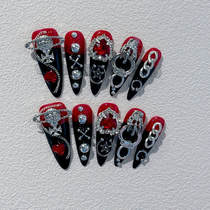 Glamorous Nail Art Extensions