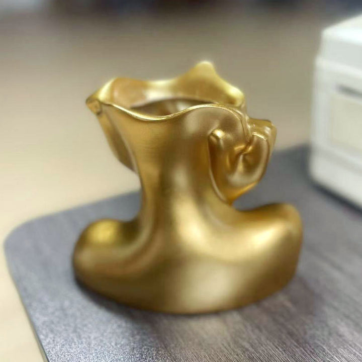 Stylish decorative figure Kalsten