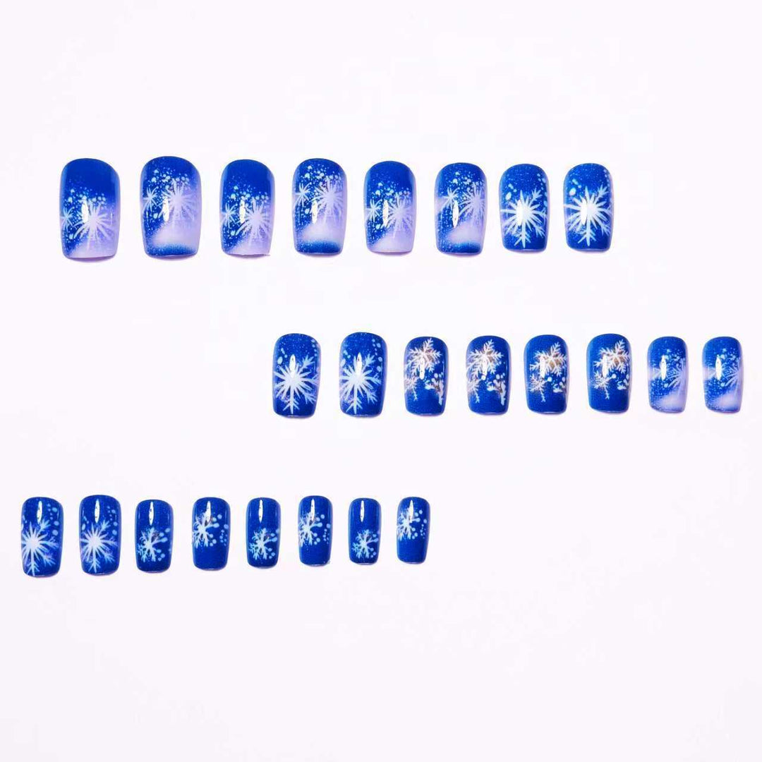Artificial nails with shimmering winter design Kalsten