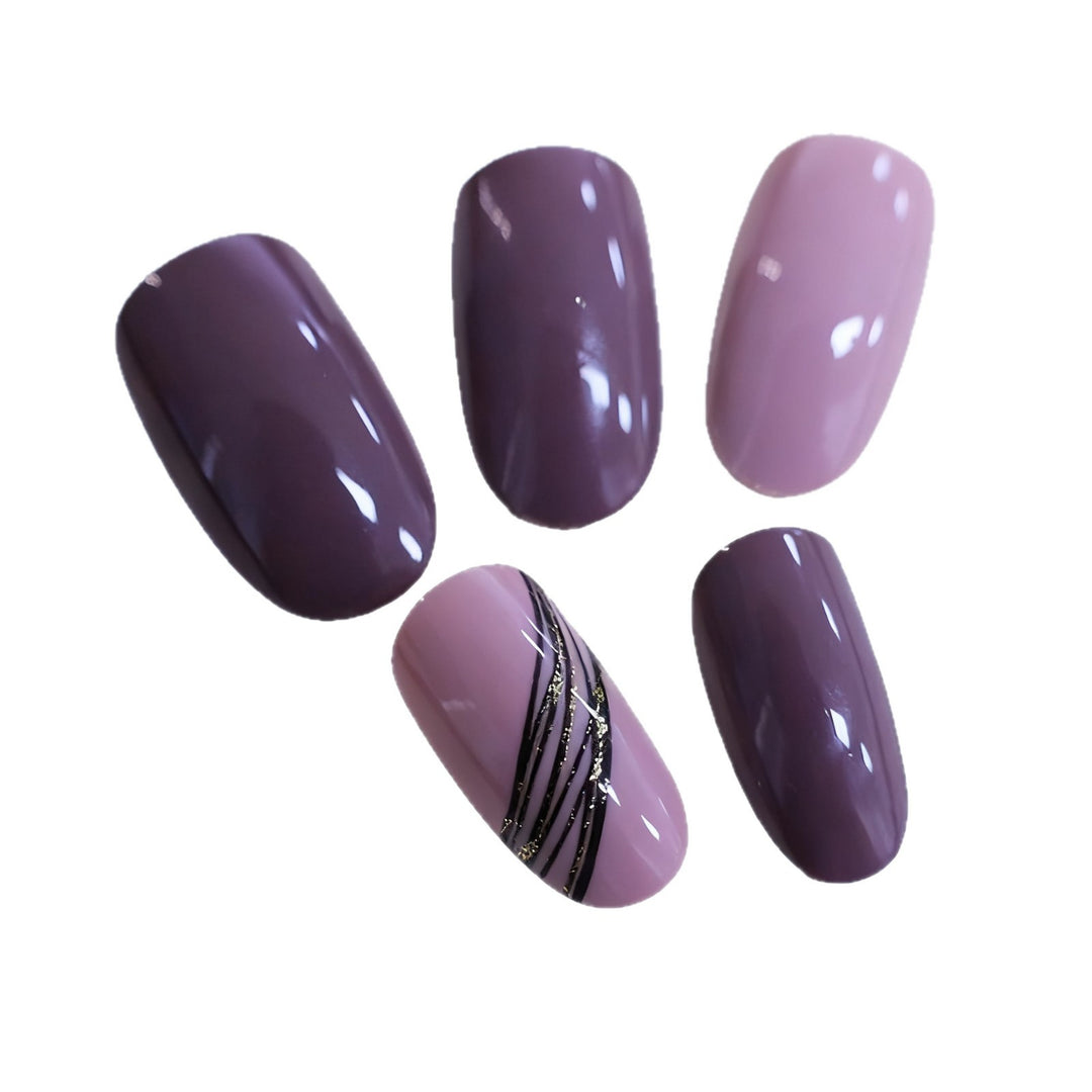 Elegant Almond Nail Art Kalsten
