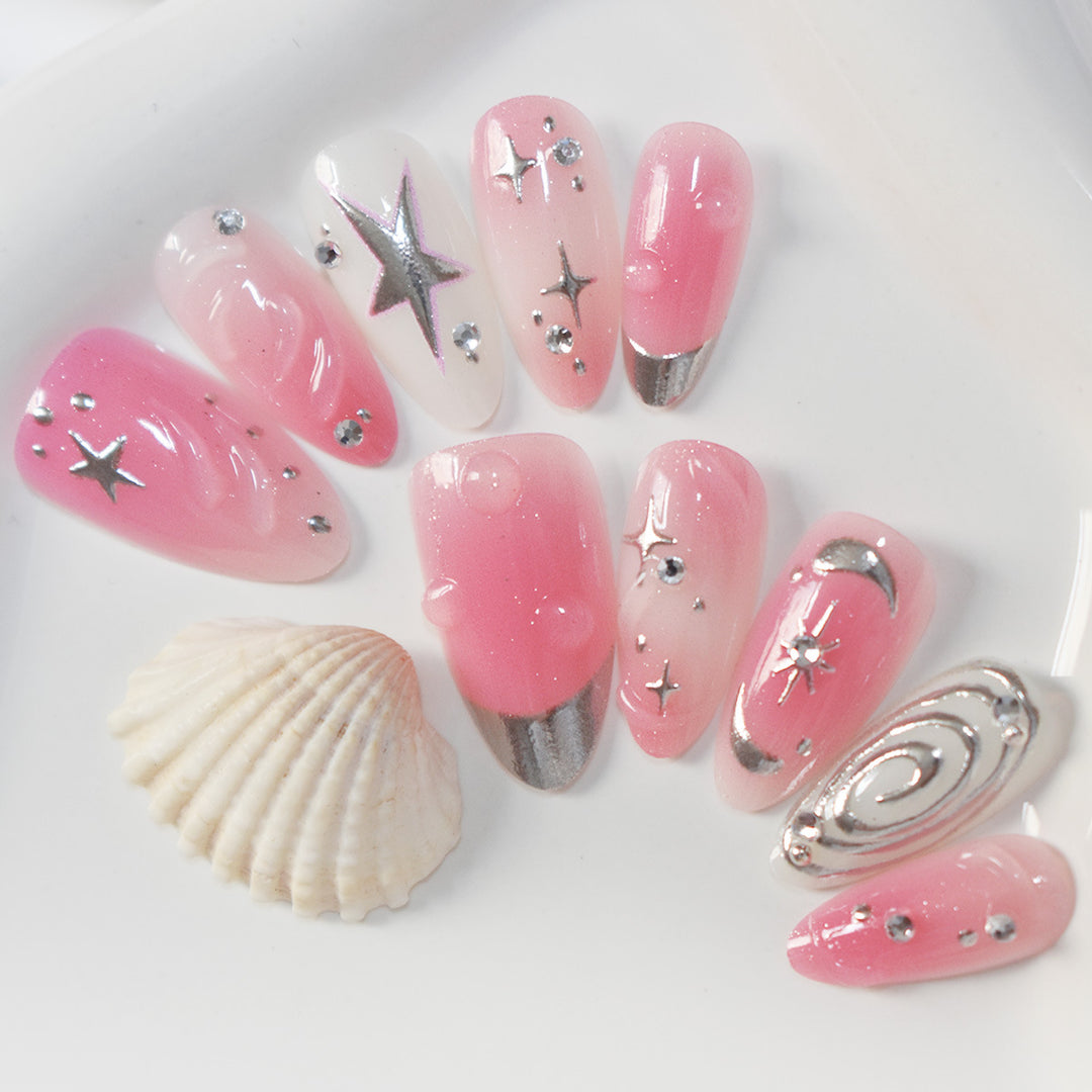Artistic Star-Embellished Press-On Nail Design Kalsten