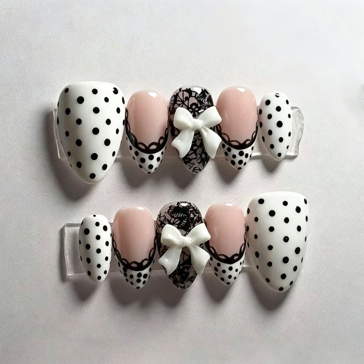 Decorative Polka Dot and Lace Press-On Nail Art Set