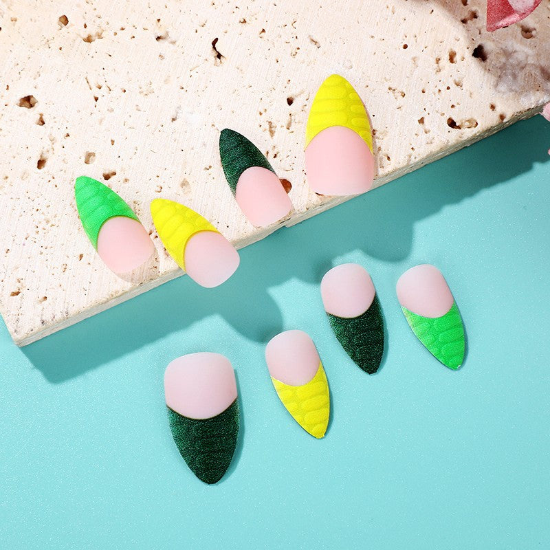 Creative artificial nails with trendy geometric design Kalsten