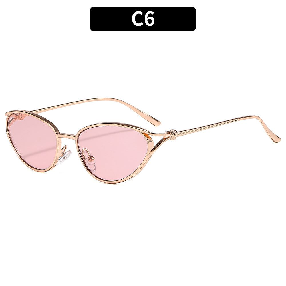 Elegant Cat-Eye Sunglasses with Premium Metal Accents