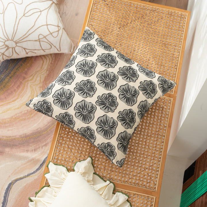 Decorative embroidered cushion cover made of cotton-linen with floral relief pattern Kalsten