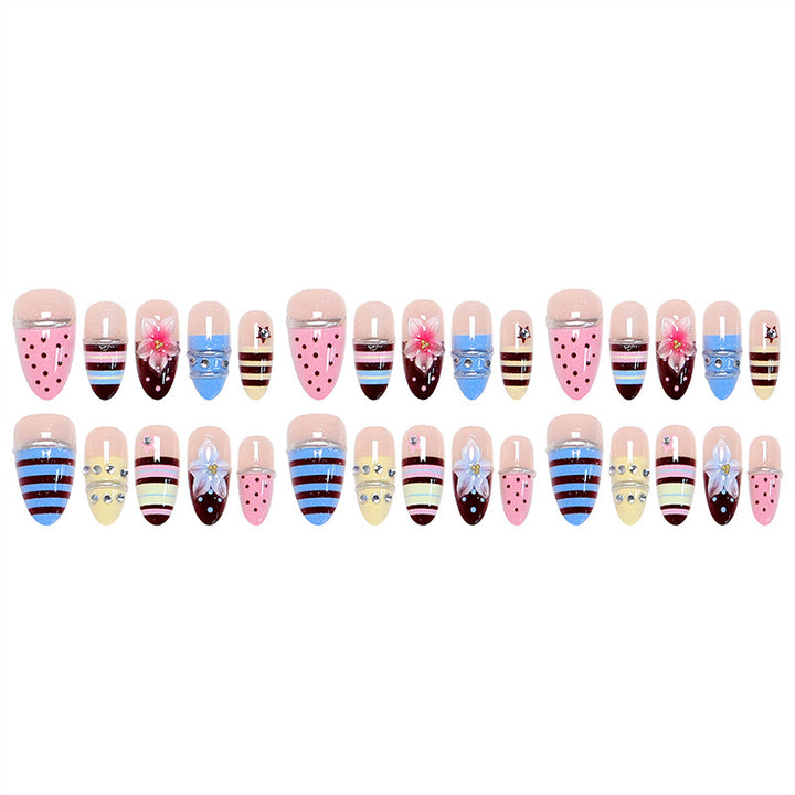 Nail art set with floral and geometric designs Kalsten