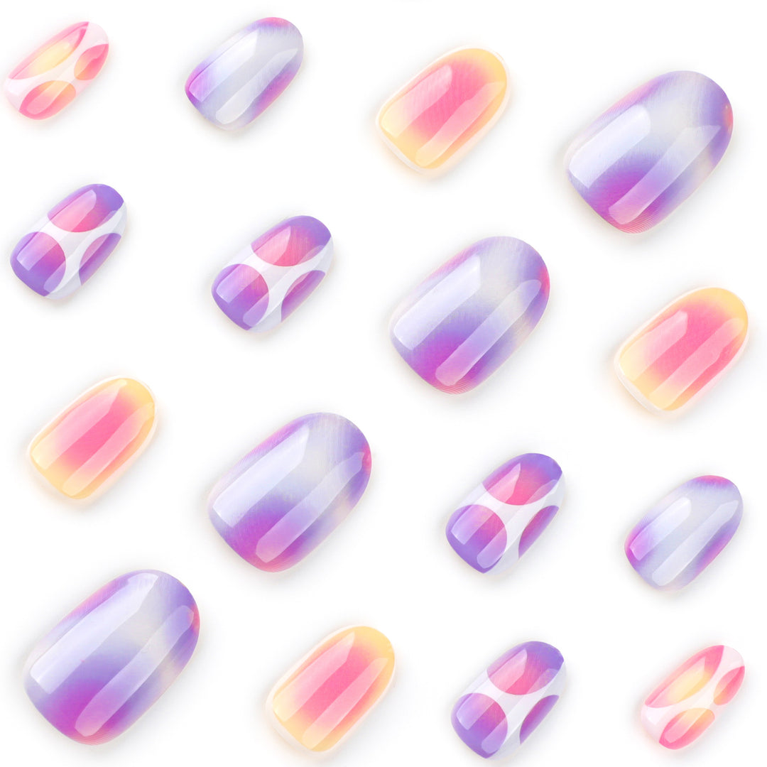 Elegant and creative nail art with a gentle gradient and geometric accents Kalsten