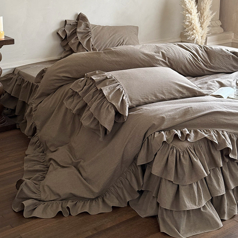 Ruffled linen bedding set with multi-layered frill and washed soft texture