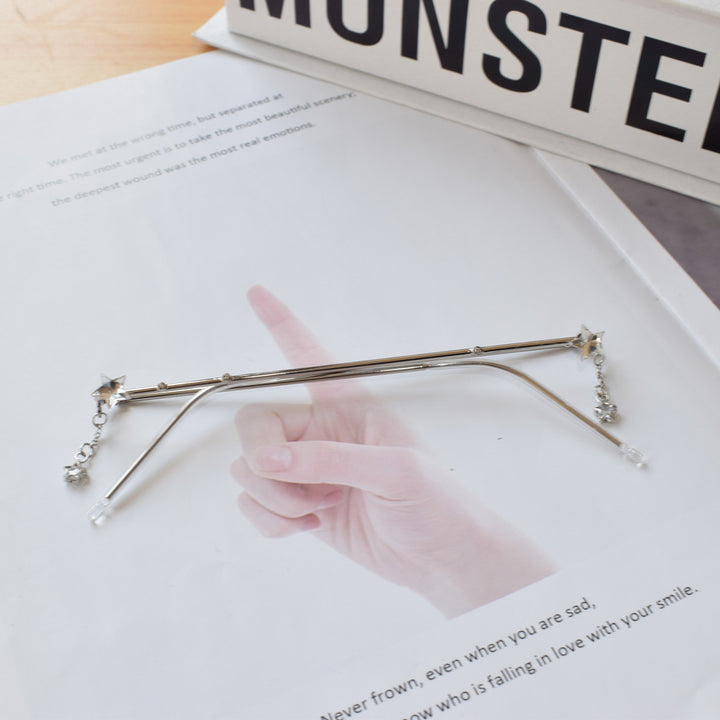 Star-Embellished Eyewear Chain Kalsten