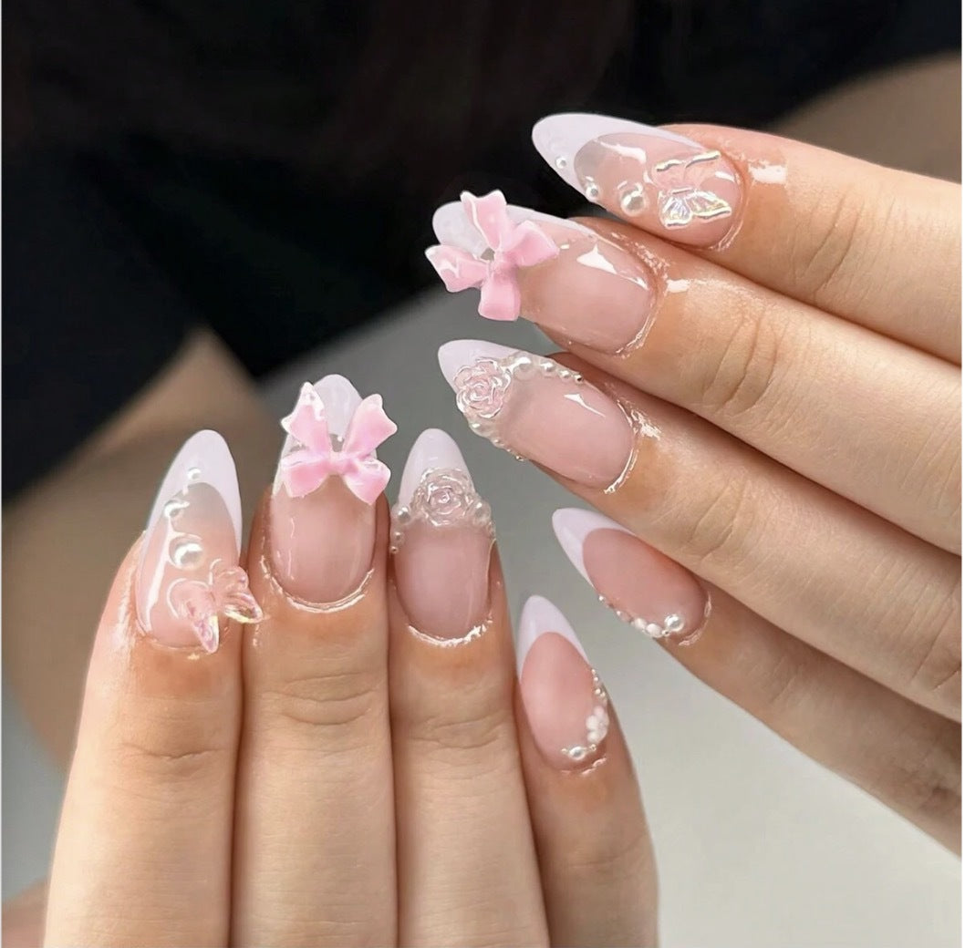 Artificial nail set with romantic flower and glitter accents Kalsten