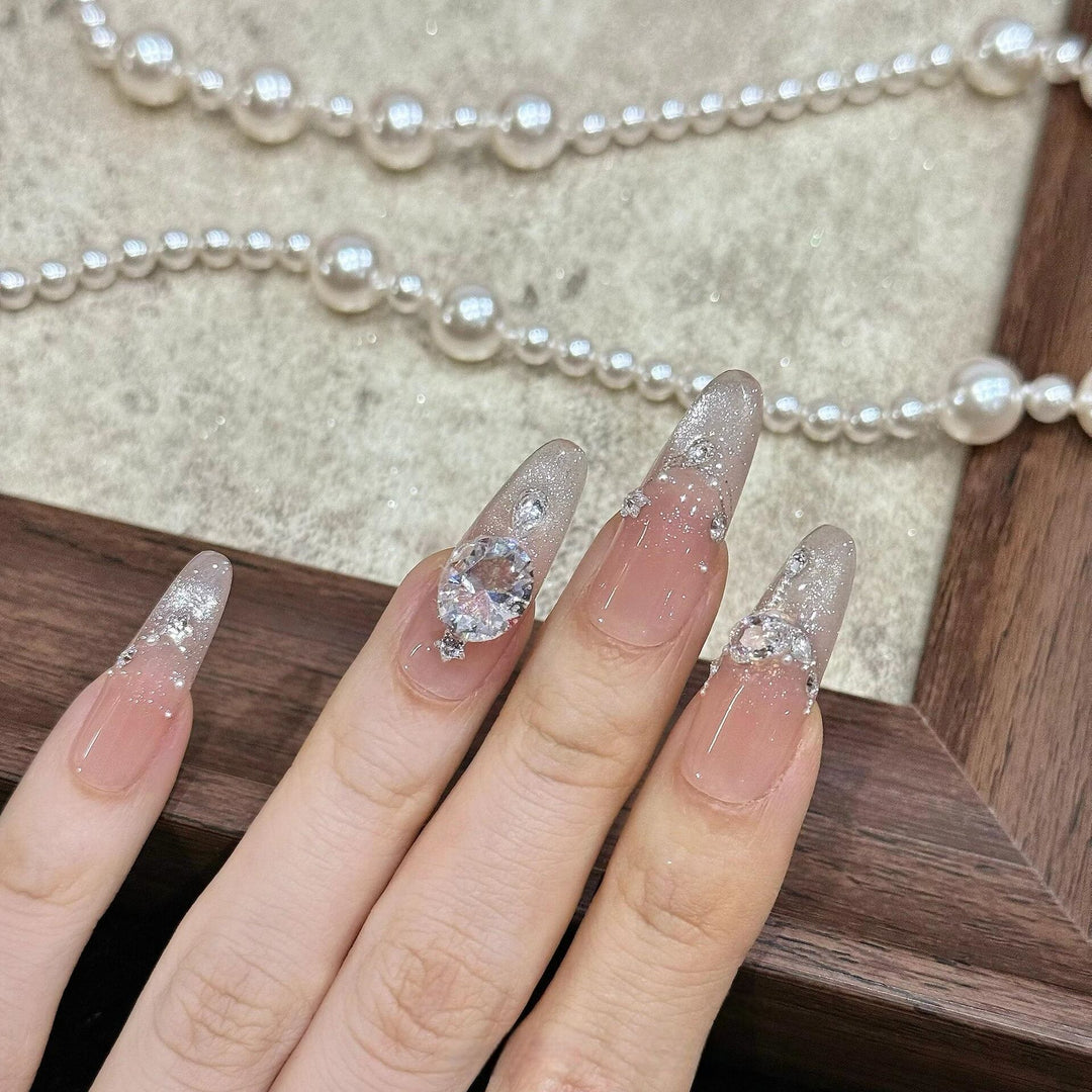 Artificial artificial nails with luxurious glitter and rhinestone design Kalsten