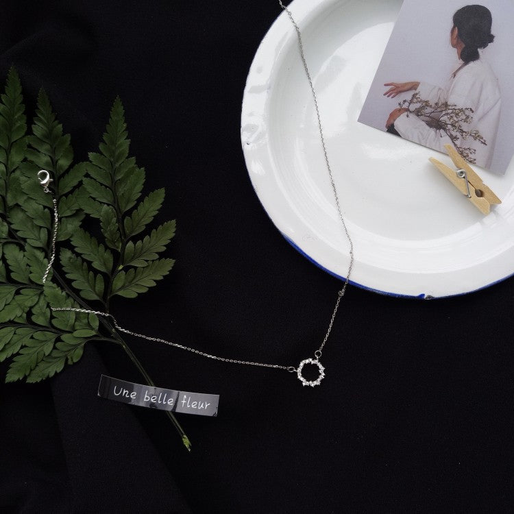 Delicate Floral Pendant Necklace Kalsten