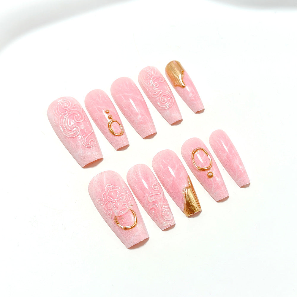 Elegant and Decorative Art Nails Kalsten