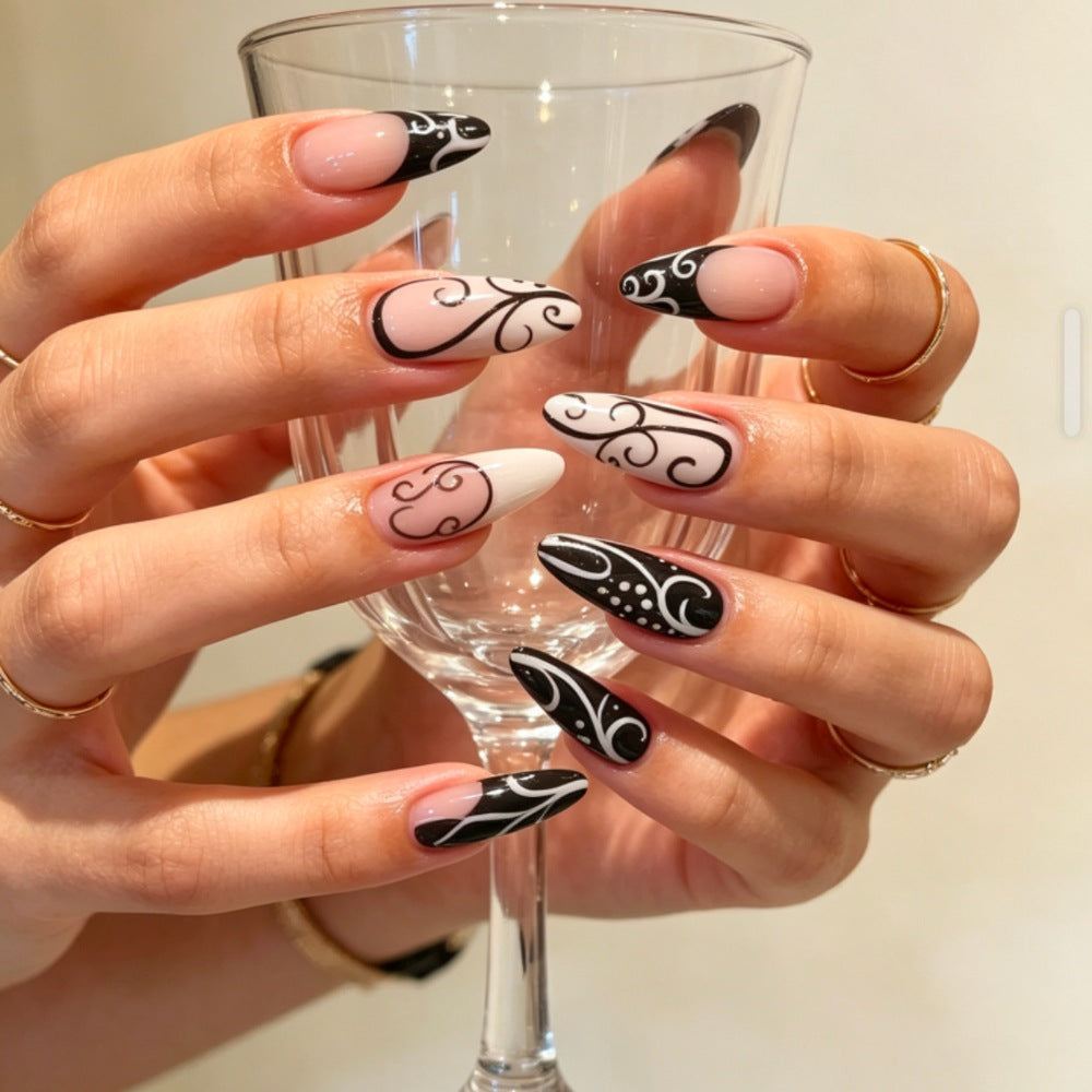 Artificial nails with modern black and white design Kalsten