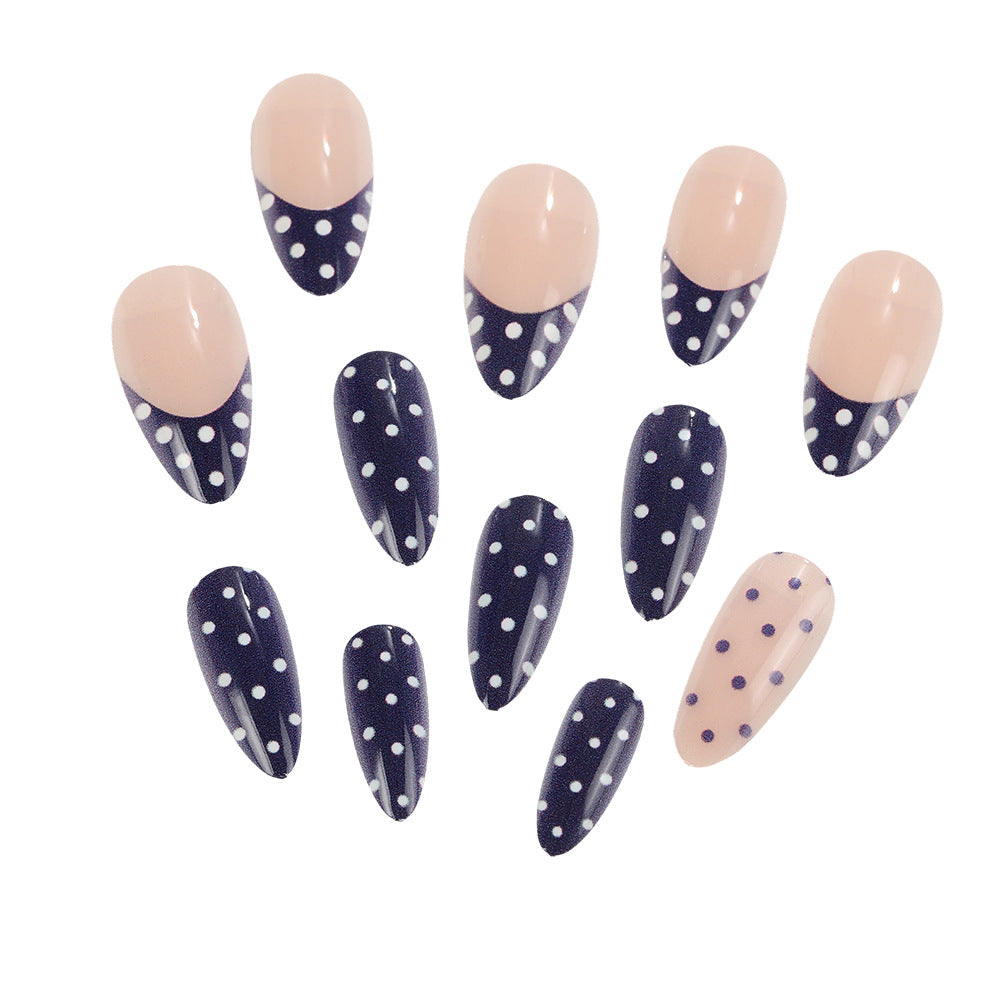 Artificial nails in modern polka dot design Kalsten