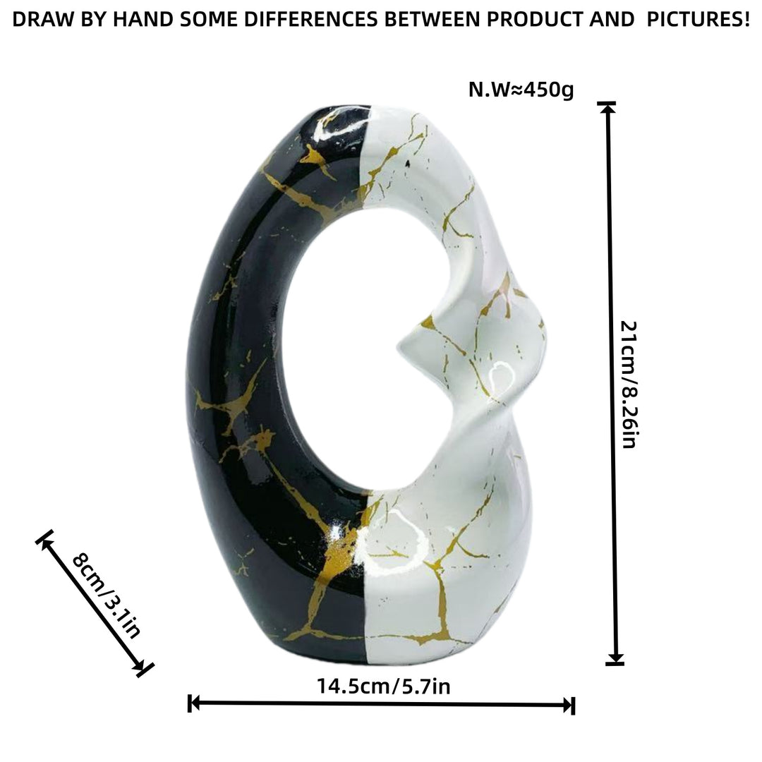 Modernist sculpture in abstract form Kalsten