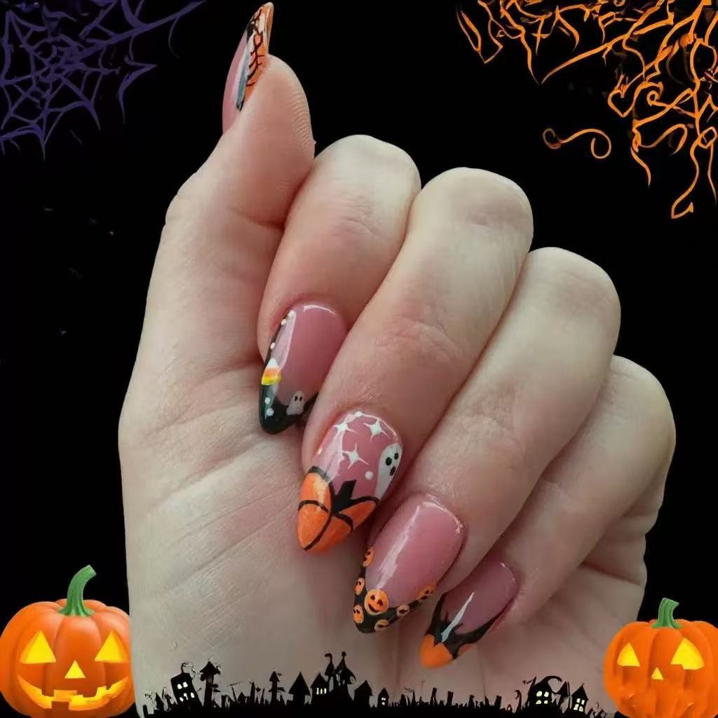 Nail art set with creative Halloween designs Kalsten