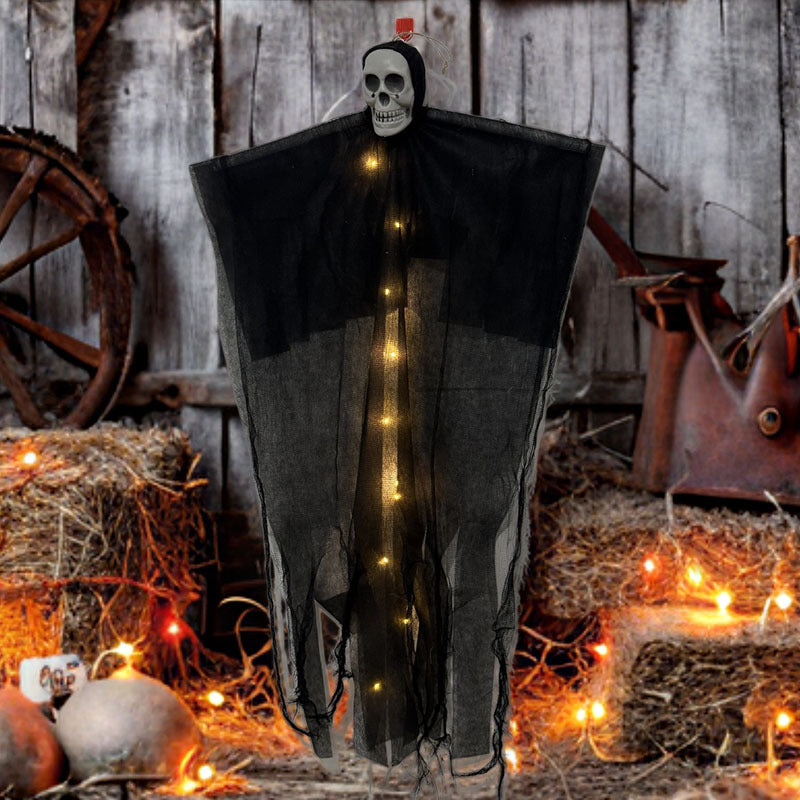 Creepy Halloween decor