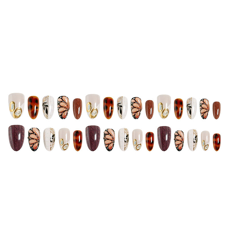 Deluxe artificial nails in elegant Baroque style Kalsten