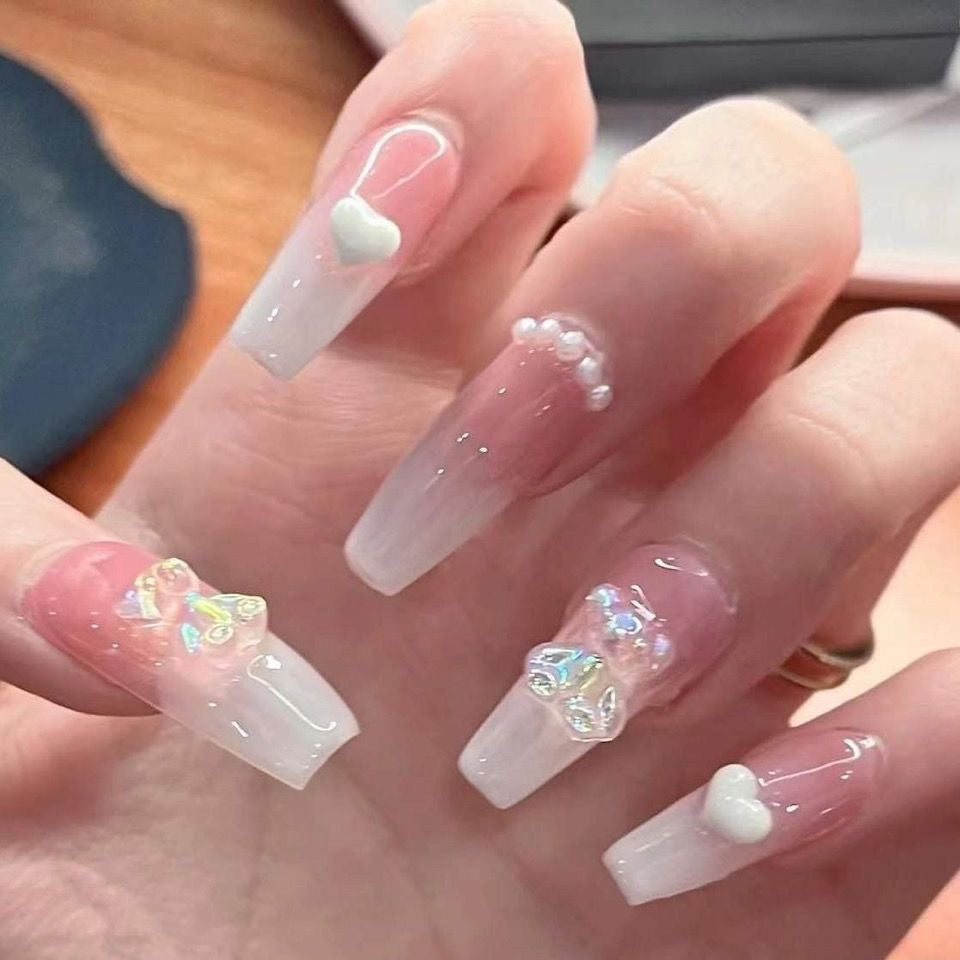 Artful Nail Art with Cute Bunny Pattern Cold Kalsten