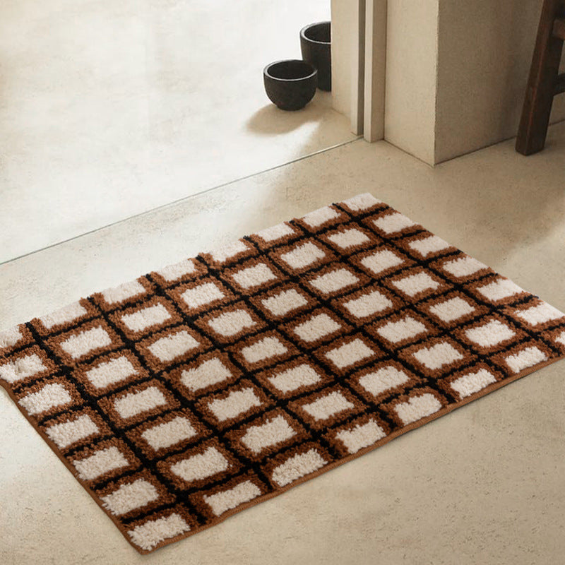 Short pile bath mat with geometric check pattern and non-slip backing Kalsten
