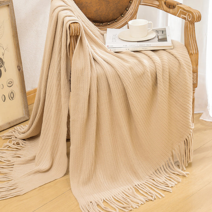 Cozy Fringed Throw Blanket