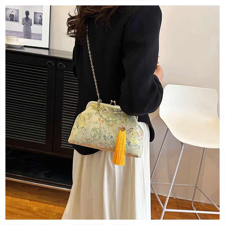Floral Embroidered Evening Clutch