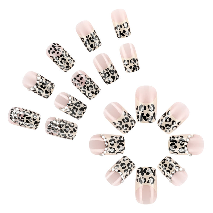 Decorative Nail Art with Rhinestones Kalsten