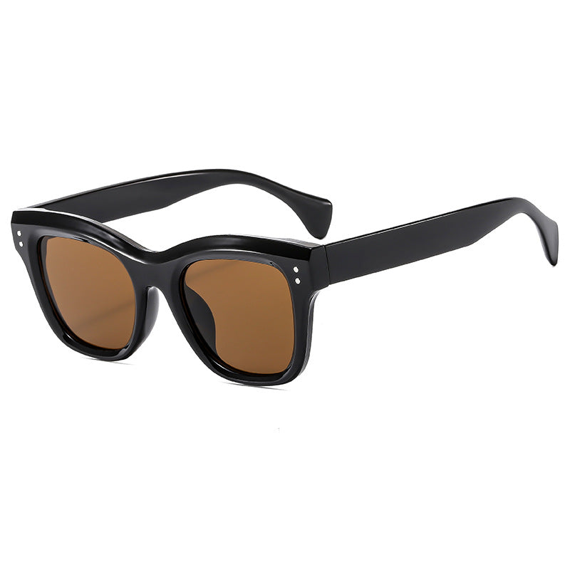 Ladies fashionable sunglasses with distinctive, angular frame Kalsten