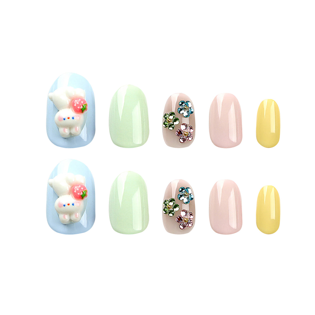 Artful Nail Art with Flower Decorations Kalsten