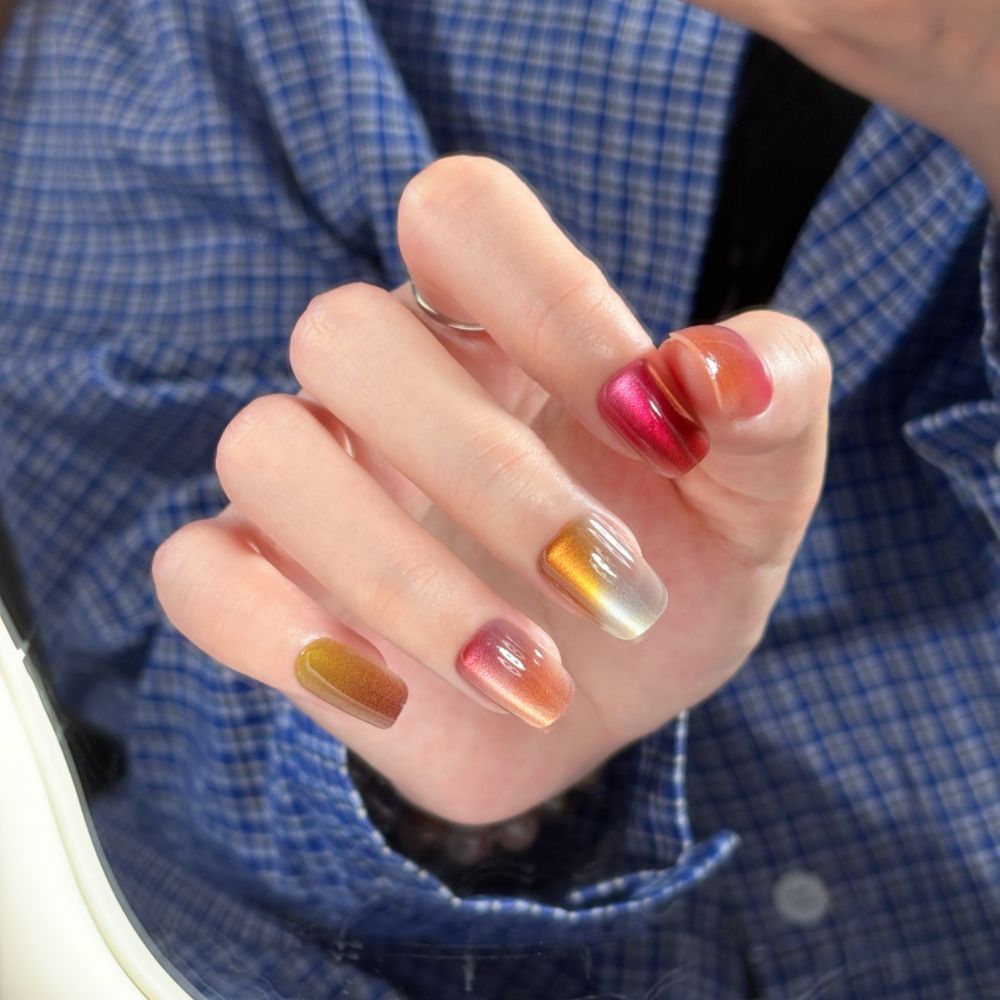 Artificial nails with elegant ombre effect and glitter coating Kalsten
